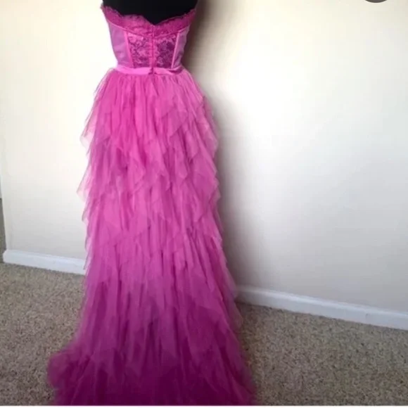For love and lemons revolve bustier pink lace gown NWT size Small